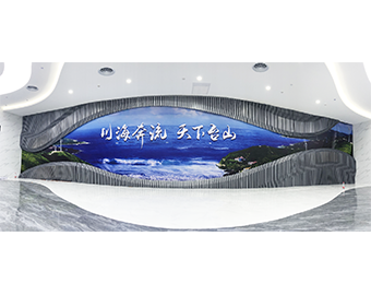 晶鑫明帶您了解廣告行業(yè)的璀璨明珠“LED動(dòng)感燈箱”