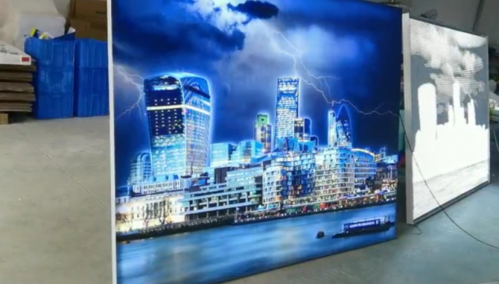 動感燈箱傳統T4光源日漸被LED光源取而代之